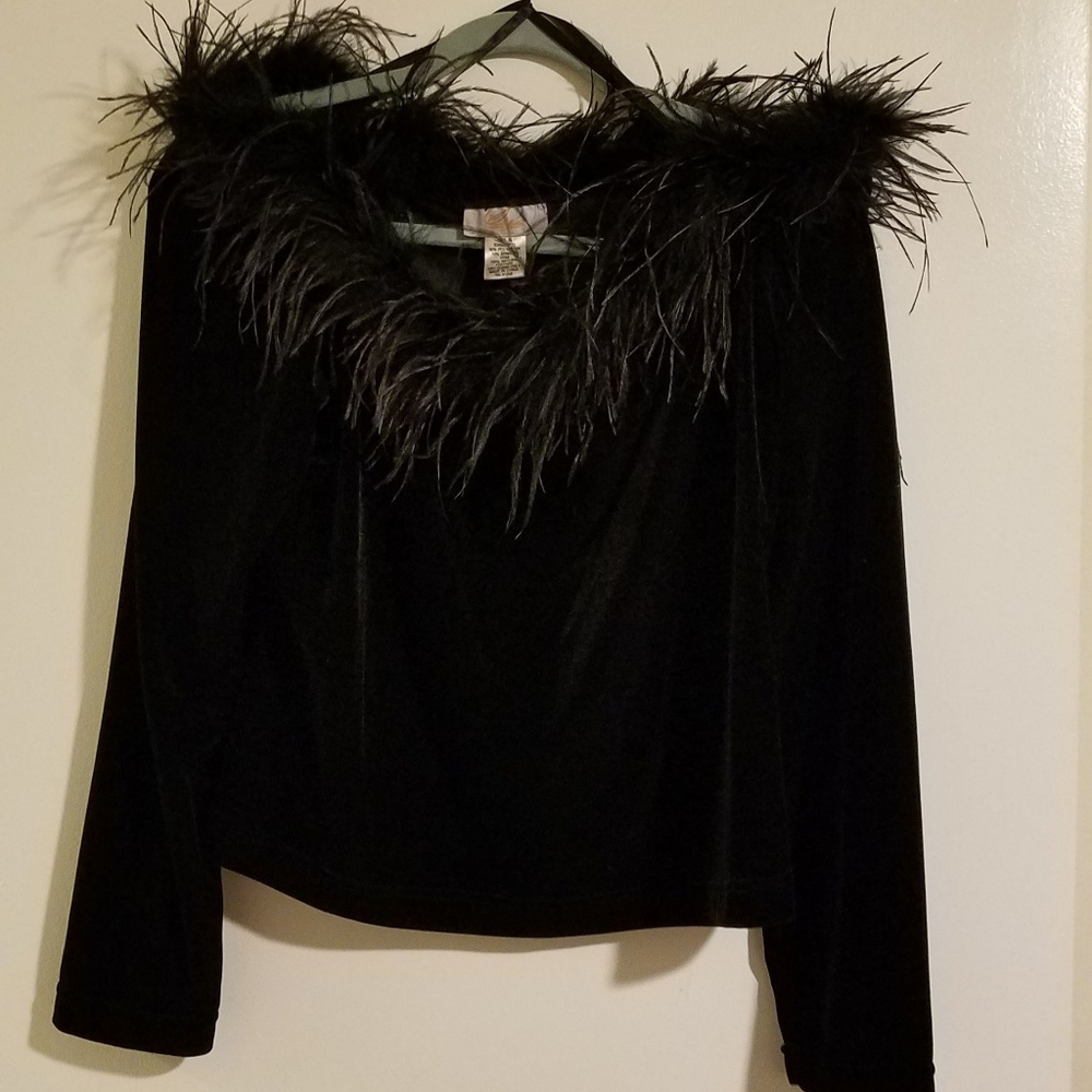 STYLE by MIDNIGHT VELVET, Top w/Natural Feathers